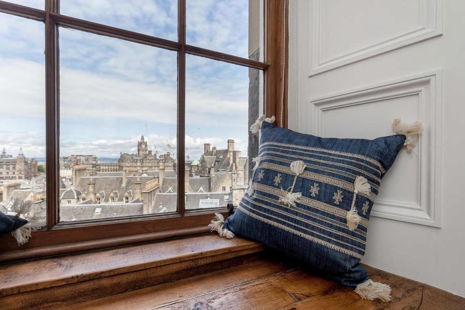 Ferienwohnung Stunning Panoramic Views: Heart Of The Royal Mile EDI Exterior foto