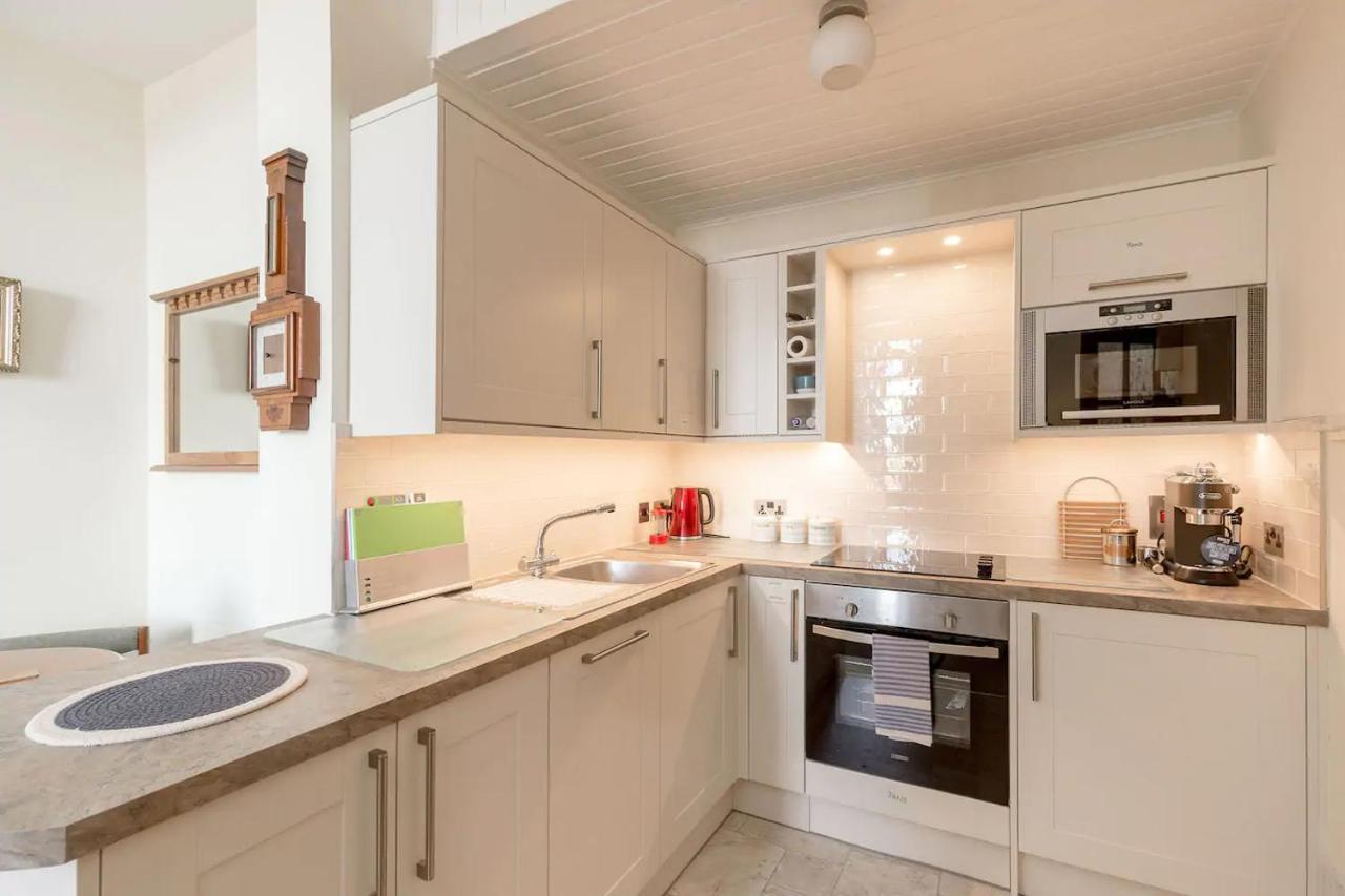 Ferienwohnung Stunning Panoramic Views: Heart Of The Royal Mile EDI Exterior foto
