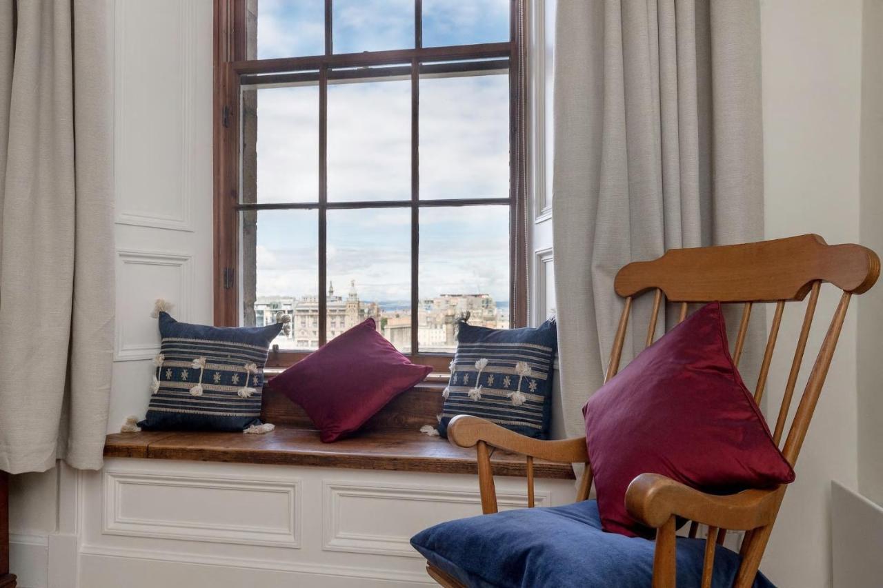 Ferienwohnung Stunning Panoramic Views: Heart Of The Royal Mile EDI Exterior foto